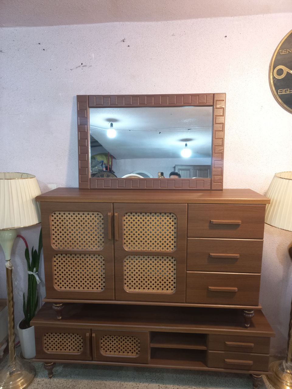 photo_2024-11-04_03-21-41 ست میز کنسول و میز تی وی مدل 2016 - Image 1