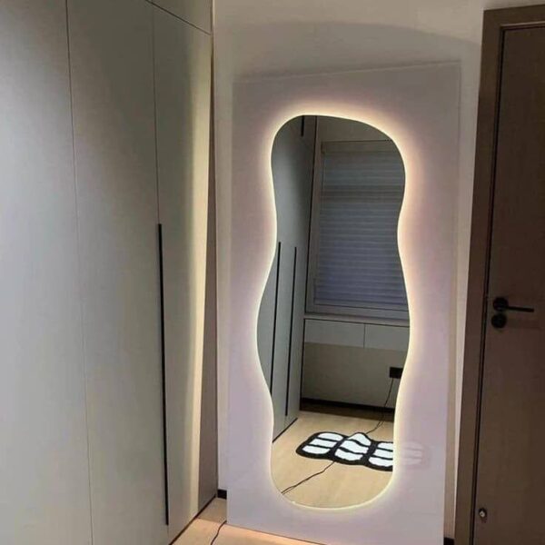 اینه ایستاده دفرمه نئون دار مدل 3070