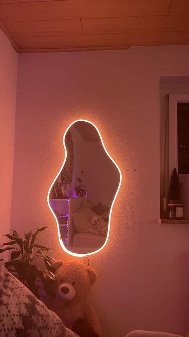 photo_2024-11-06_01-37-06 اینه ایستاده دفرمه نئون دار مدل 3080 - Image 1