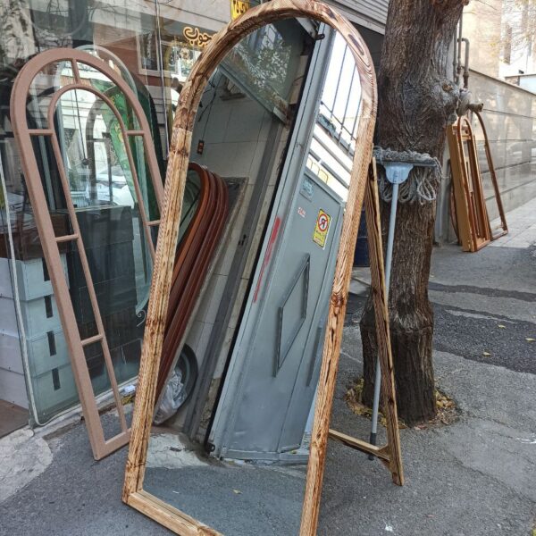 اینه ایستاده گنبدی ساده پایه دار چوب روس سند پلاست