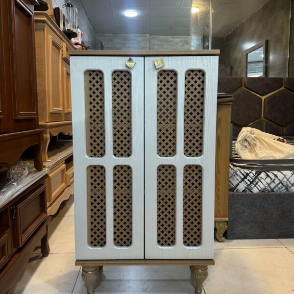 جاکفشی حصیردار سفید