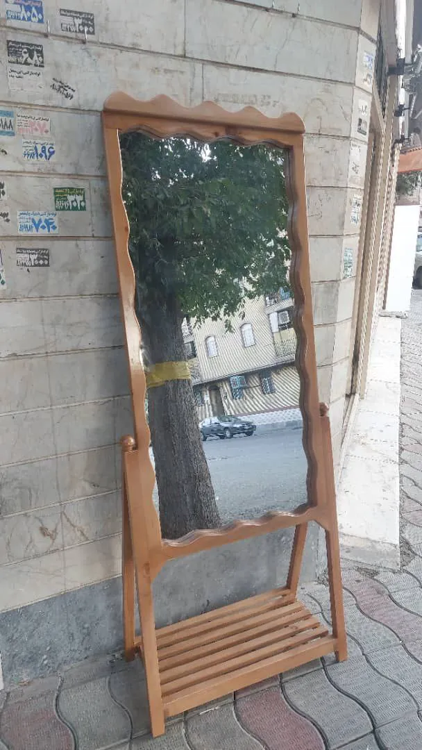 اینه ایستاده مدل مستطیل شیاردار اینه ایستاده مدل مستطیل شیاردار