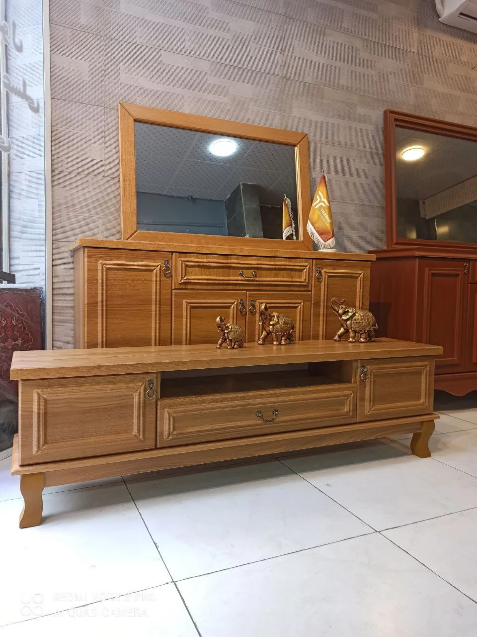 ست میز و اینه کنسول کد 2010 ست میز و اینه کنسول کد 2010