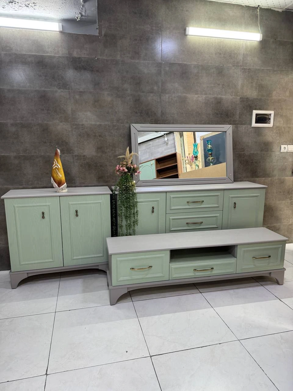 ست اینه کنسول جاکفشی و میز تلویزیون کد 29 ست اینه کنسول جاکفشی و میز تلویزیون کد 29